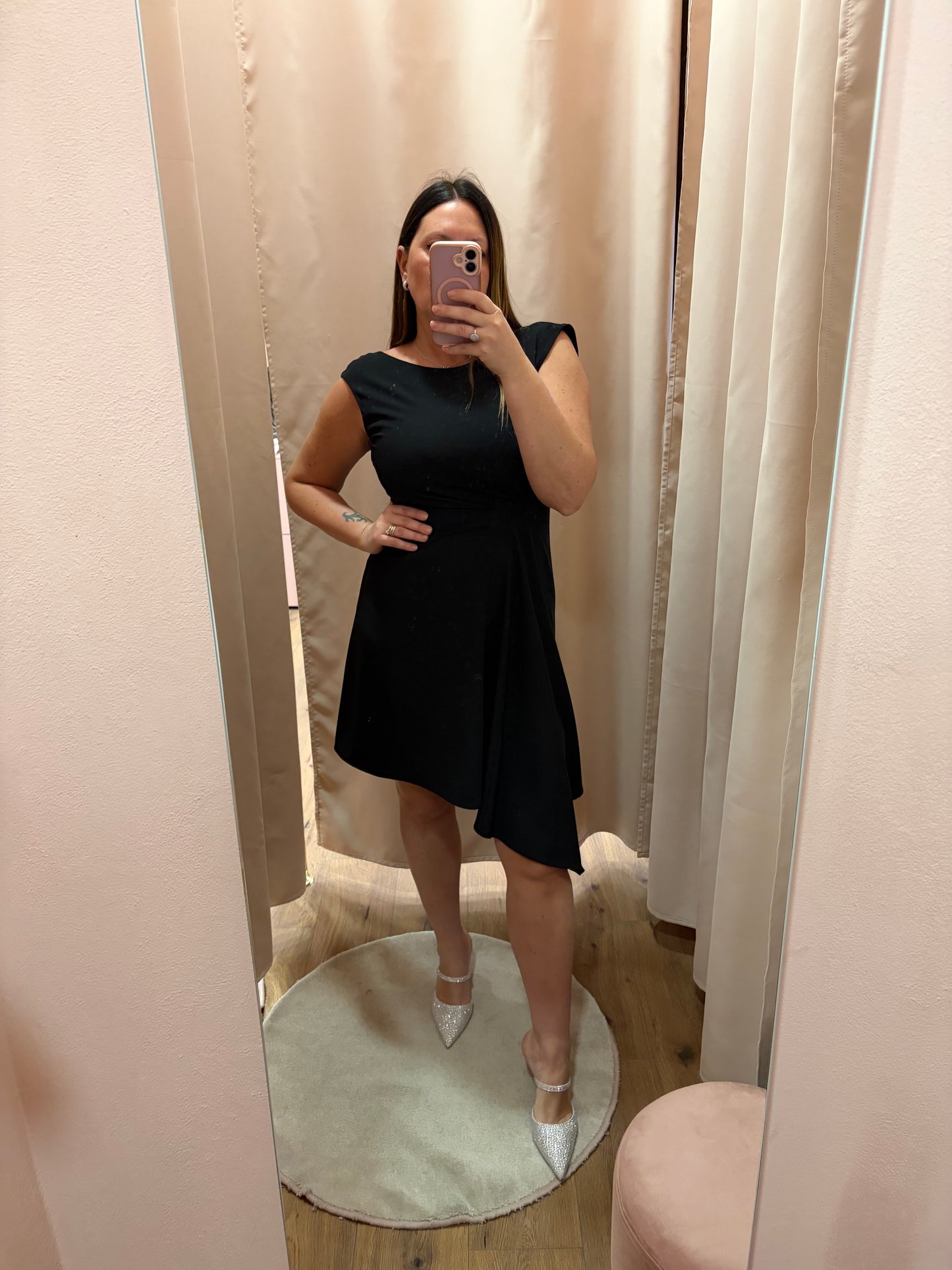 Abitino Nero in crêpe