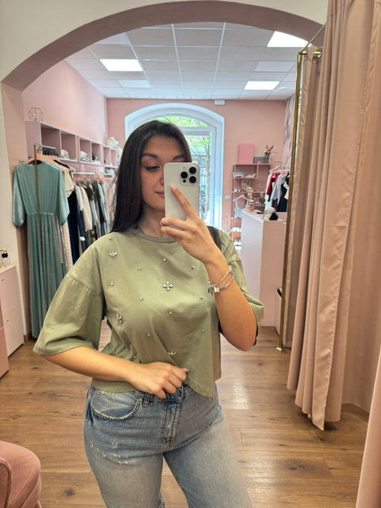 T-shirt Over Crop
