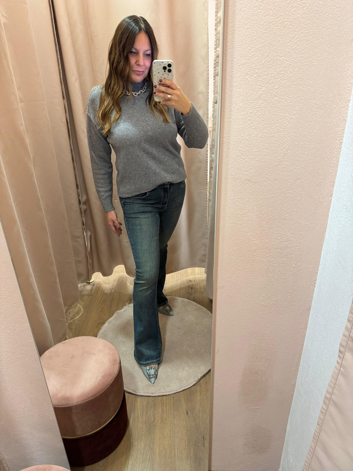 Jeans elasticizzato a zampetta